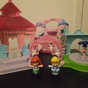 Little People Disney Princess Garden Tea Party & Fold And Go Castle